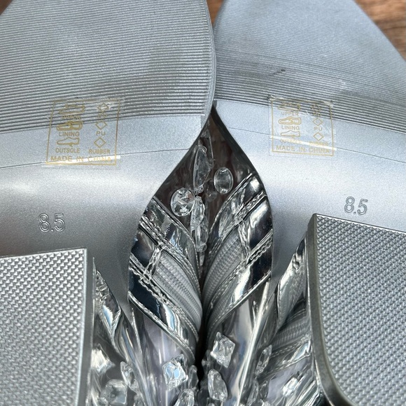 Azalea Wang Western Rhinestoned Silver Ankle Booties Size 8.5 - Picture 6 of 8